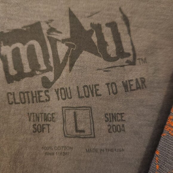 Clemson University Tigers T-Shirt Gray Crew Neck Sz L Winged Shield Design NWOT - Picture 4 of 7